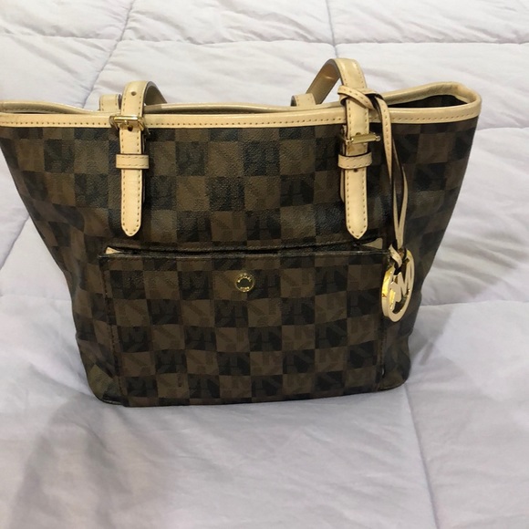 Michael Kors Handbags - ⬇️ Michael Kors handbag